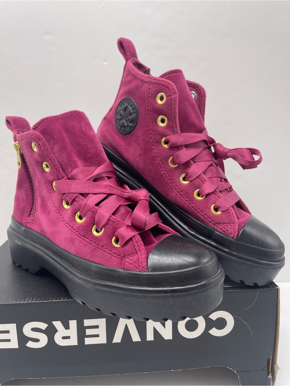 Converse WMNS A05442C
CTAS LUGGED LIFT H LEGEND BERRY/BLACK/BLACK Sneakers - Picture 4 of 16